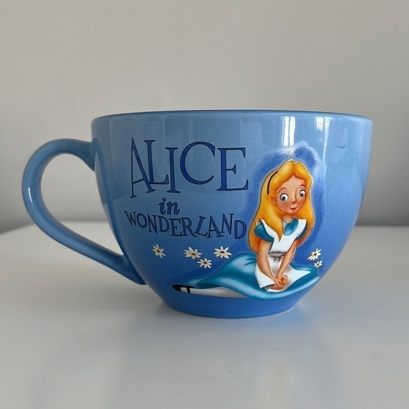 Disney Alice in Wonderland Wide Mug - Picture 5 of 12